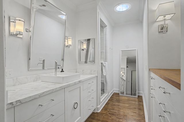 4304 Warner Pl, Nashville, TN 37205