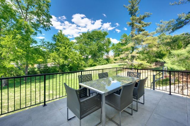 4304 Warner Pl, Nashville, TN 37205