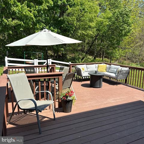54 SUGAR MAPLE RD, Barto, PA 19504
