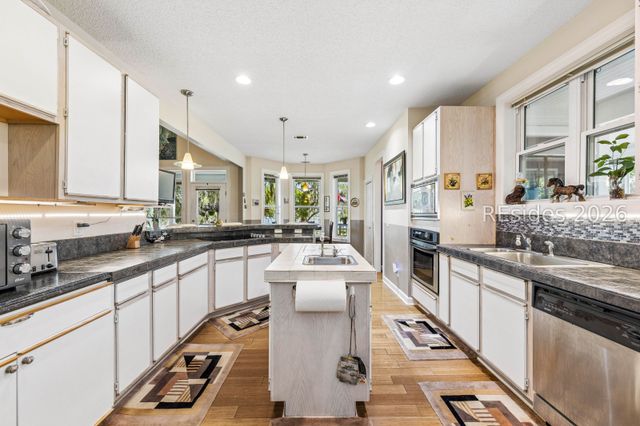 879 Broadview Dr, Ridgeland, SC 29936