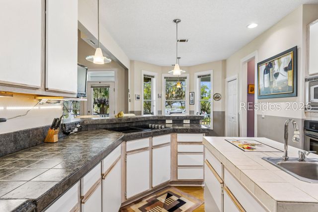 879 Broadview Dr, Ridgeland, SC 29936