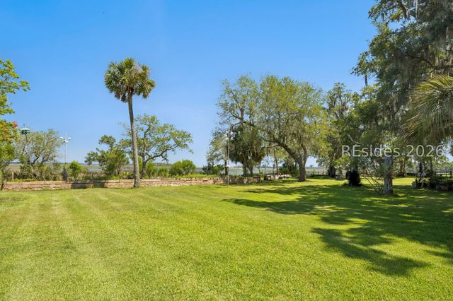879 Broadview Dr, Ridgeland, SC 29936