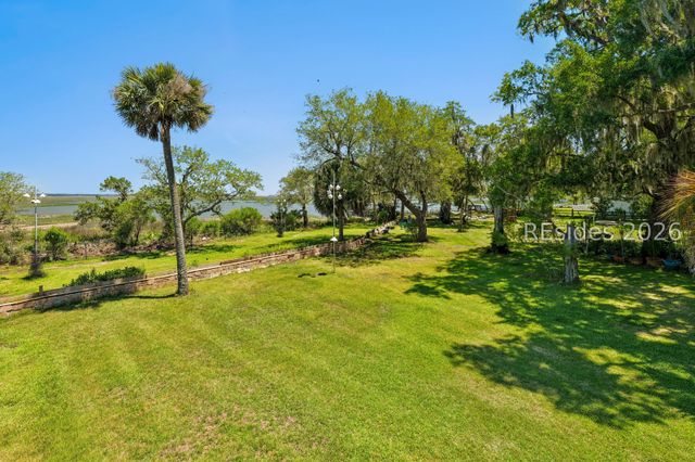 879 Broadview Dr, Ridgeland, SC 29936
