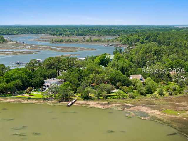 879 Broadview Dr, Ridgeland, SC 29936