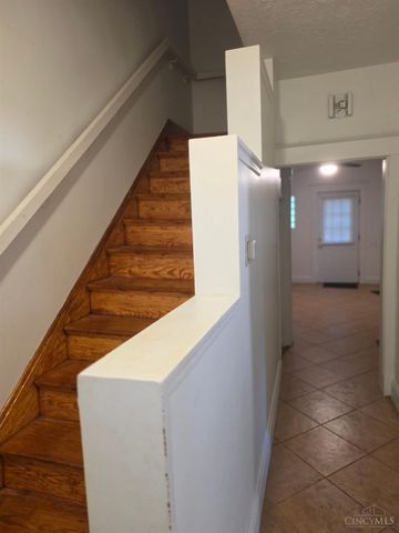 657 Froome Avenue, Cincinnati, OH 45232