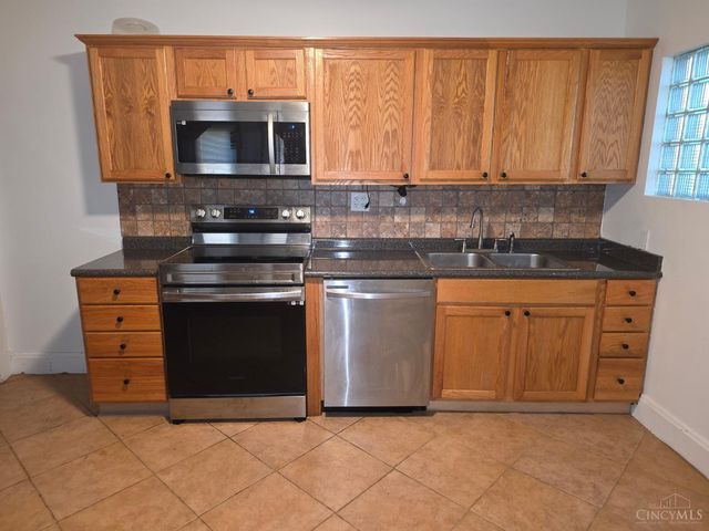 657 Froome Avenue, Cincinnati, OH 45232