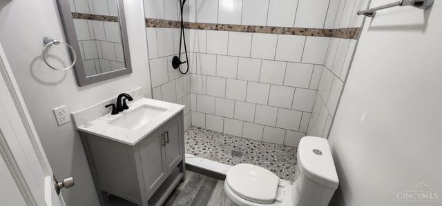 657 Froome Avenue, Cincinnati, OH 45232