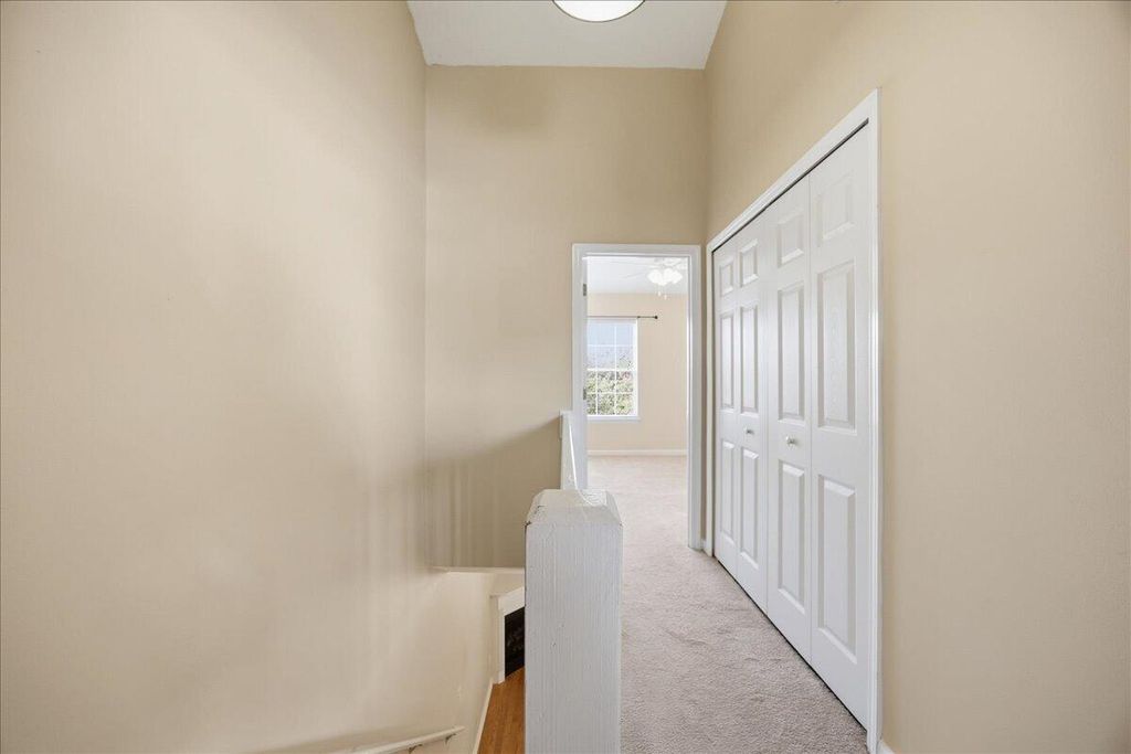 Image 14 of property listing at 129 Hornby Circle, Goose Creek, SC 29445