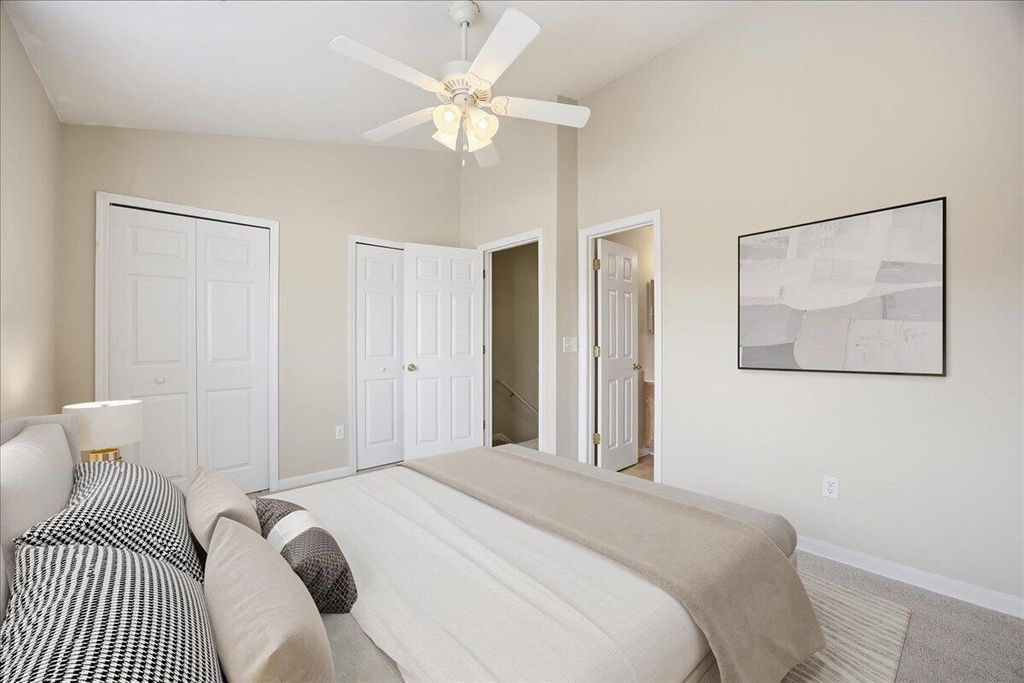 Image 15 of property listing at 129 Hornby Circle, Goose Creek, SC 29445