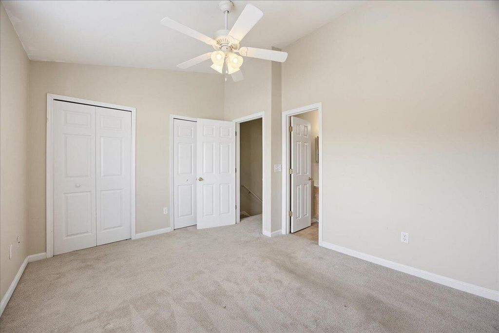 Image 16 of property listing at 129 Hornby Circle, Goose Creek, SC 29445