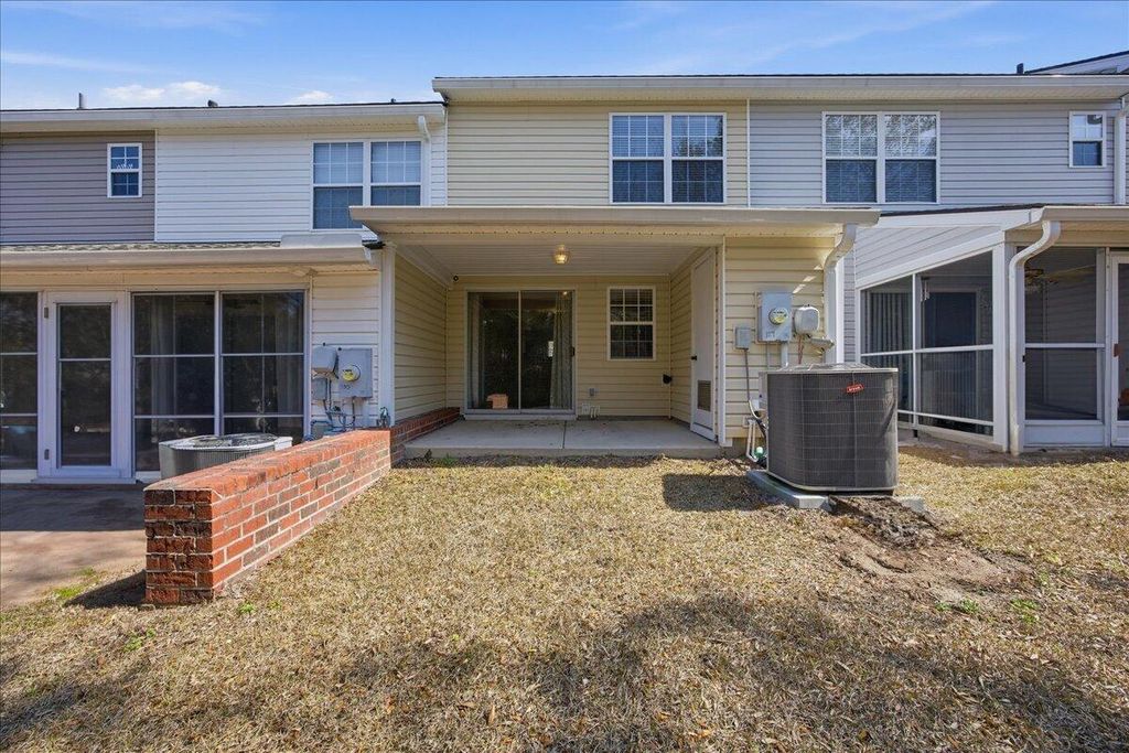 Image 23 of property listing at 129 Hornby Circle, Goose Creek, SC 29445