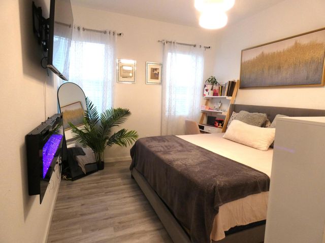 8878 Lake Worth Road 111, Lake Worth, FL 33467