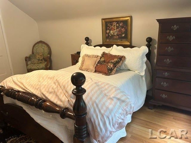 32080 W 9-Mile Road, Farmington, MI 48336