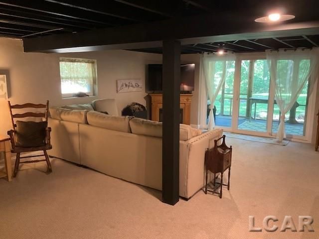 32080 W 9-Mile Road, Farmington, MI 48336