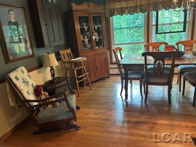 32080 W 9-Mile Road, Farmington, MI 48336