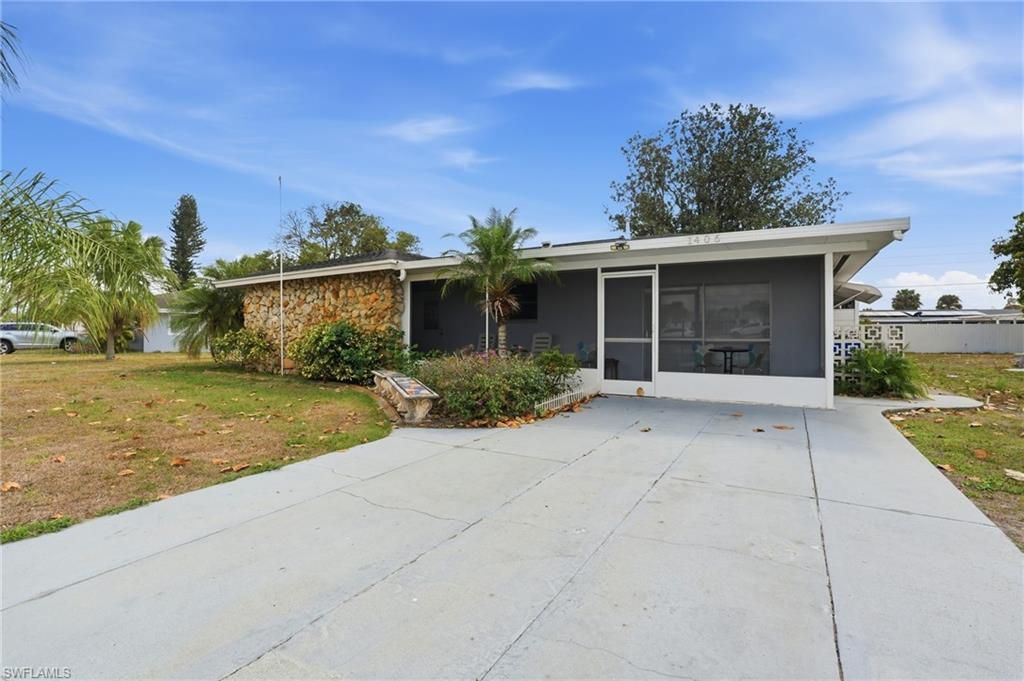 1406 Grandale ST, LEHIGH ACRES, FL 33936 — photo 4