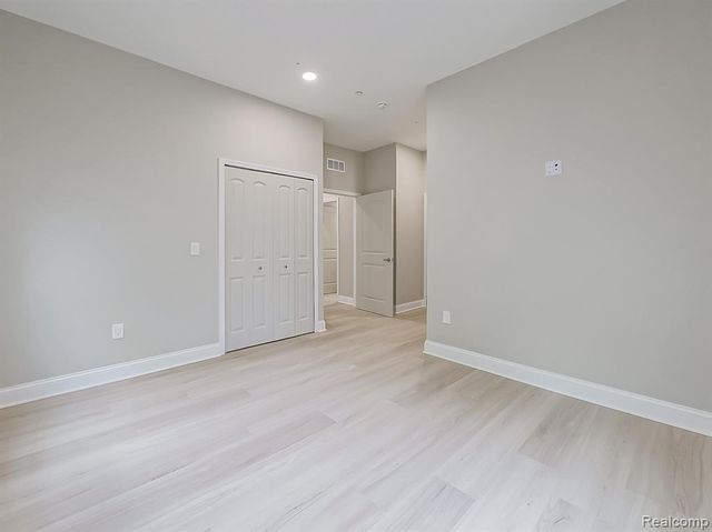 31480 Warren Road 103, Westland, MI 48185