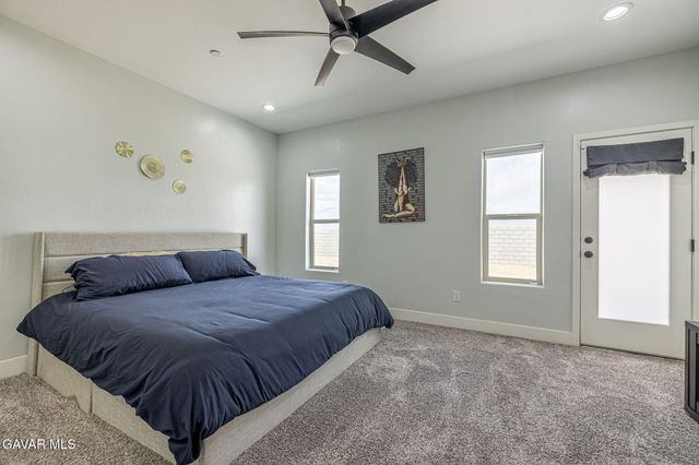 9688 Denhart Avenue, California City, CA 93505