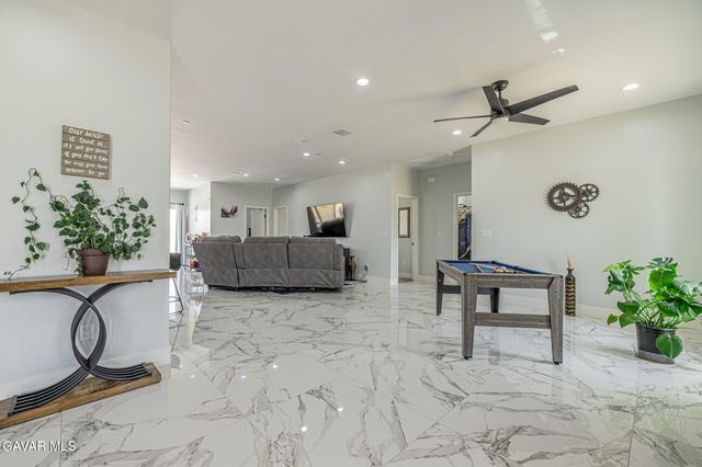 9688 Denhart Avenue, California City, CA 93505