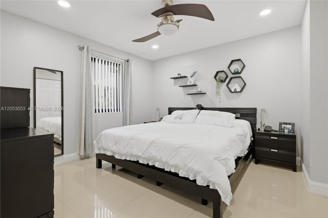 5094 NW 195th Lane, Miami Gardens, FL 33055