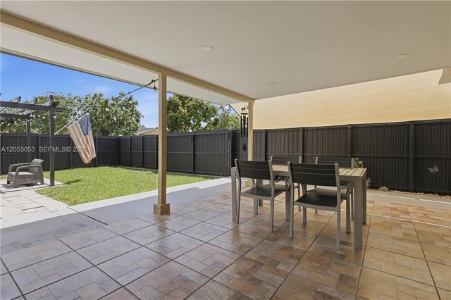 5094 NW 195th Lane, Miami Gardens, FL 33055