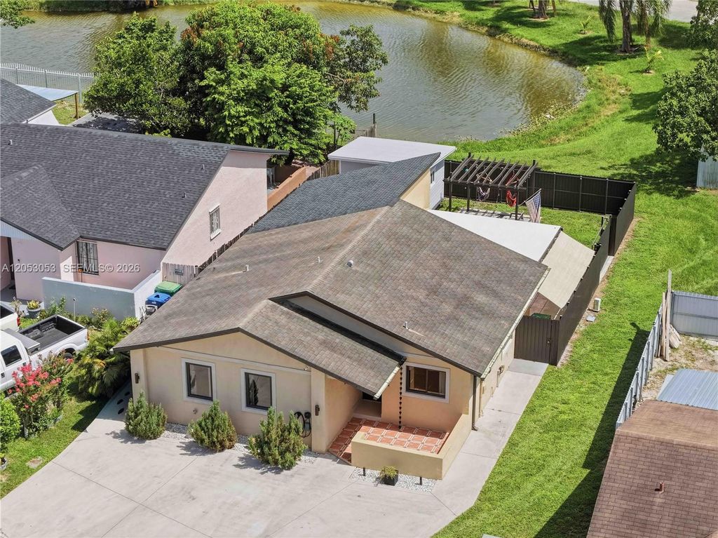 5094 NW 195th Lane, Miami Gardens, FL 33055