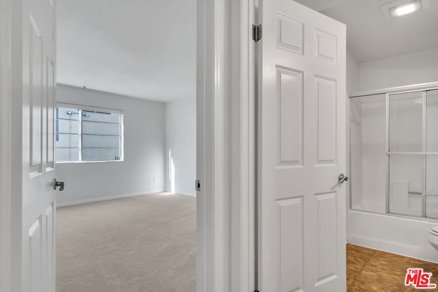 2050 S Bentley Avenue 204, Los Angeles, CA 90025