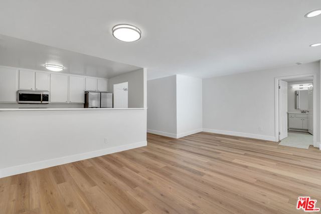 2050 S Bentley Avenue 204, Los Angeles, CA 90025