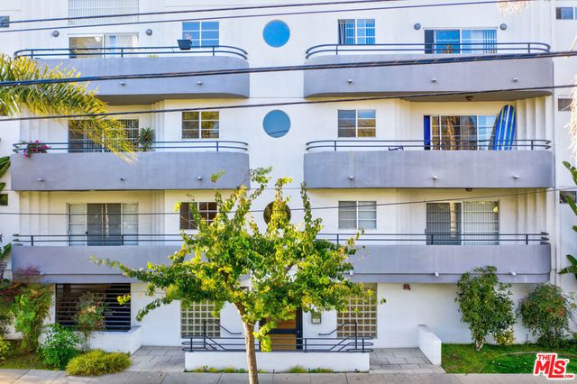 2050 S Bentley Avenue 204, Los Angeles, CA 90025