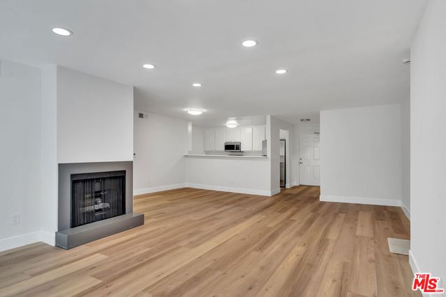 2050 S Bentley Avenue 204, Los Angeles, CA 90025