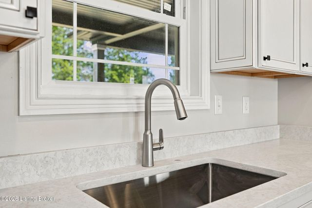 280 Tommy Ct, Shepherdsville, KY 40165