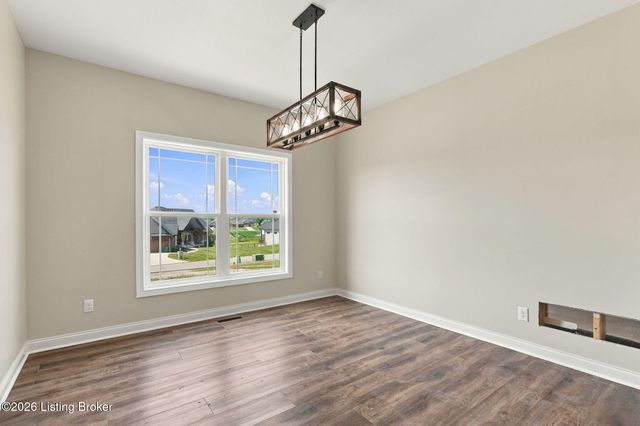 280 Tommy Ct, Shepherdsville, KY 40165