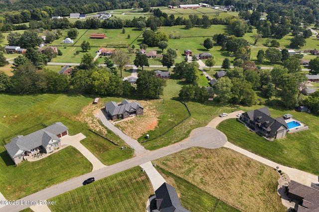 280 Tommy Ct, Shepherdsville, KY 40165