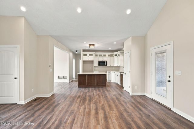 280 Tommy Ct, Shepherdsville, KY 40165