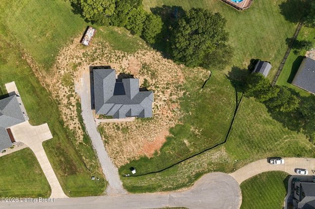 280 Tommy Ct, Shepherdsville, KY 40165