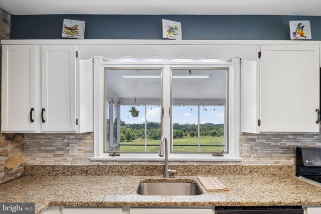 2996 HOBBS RD, Glenwood, MD 21738