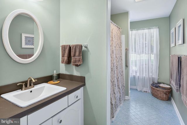 2996 HOBBS RD, Glenwood, MD 21738