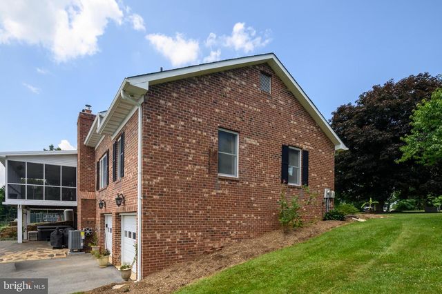2996 HOBBS RD, Glenwood, MD 21738