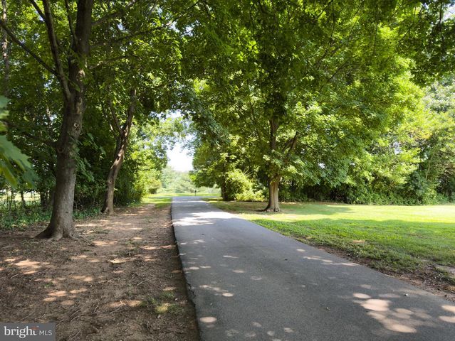 2996 HOBBS RD, Glenwood, MD 21738