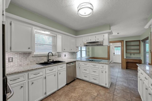 1351 Trailwood Village Drive, Kingwood, TX 77339