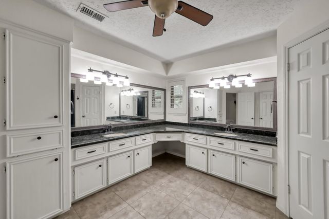 1351 Trailwood Village Drive, Kingwood, TX 77339