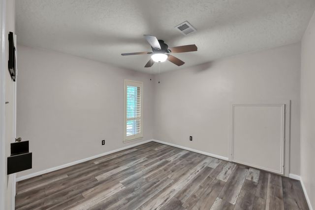 1351 Trailwood Village Drive, Kingwood, TX 77339