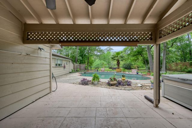 1351 Trailwood Village Drive, Kingwood, TX 77339