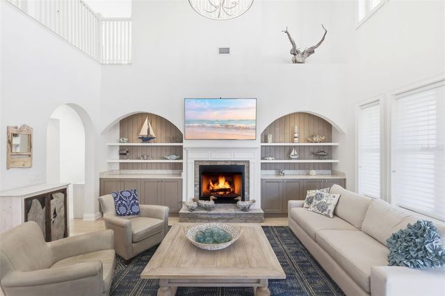 2142 VILLA WAY, New Smyrna Beach, FL 32169