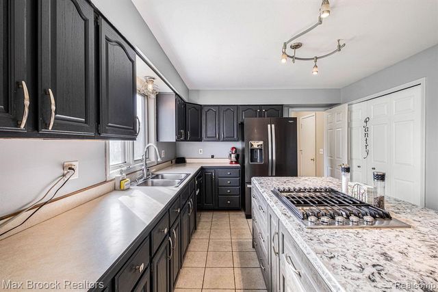 5031 Belsay Road, Grand Blanc, MI 48439