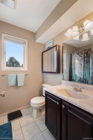 5031 Belsay Road, Grand Blanc, MI 48439