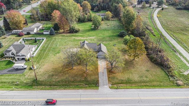 5031 Belsay Road, Grand Blanc, MI 48439