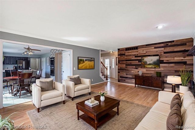 5031 Belsay Road, Grand Blanc, MI 48439