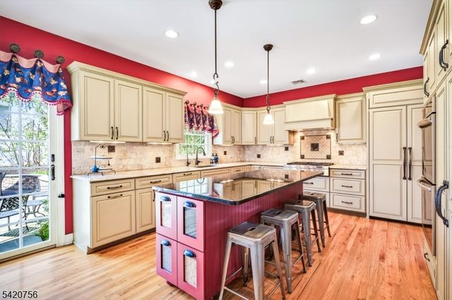 746 Clarence St, Westfield Town, NJ 07090