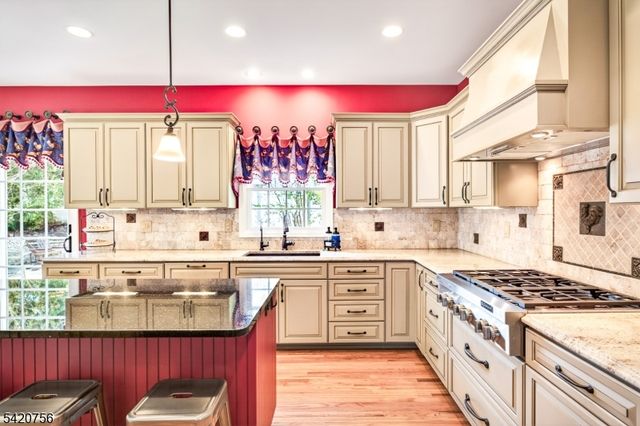 746 Clarence St, Westfield Town, NJ 07090